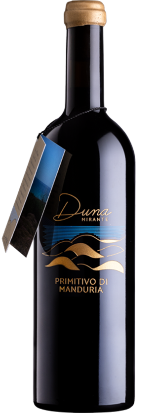 An “authentic” and genuine Primitivo without added sulphites and only selected yeasts used for fermentation.
DUNA MIRANTE will bring back memories of days gone by. Close your eyes and “feel” the Sea.
Ink-red in colour, with intense balsamic notes of eucalyptus, thyme, dark fruits, and scents of the sea itself. On the palate it is very concentrated, with salty notes of dark red fruit, plums, and Mediterranean herbs. Powerful and firm, yet austere, elegant and velvety at the same time.
Perfect with rich meat dishes and stews, paired with mature cheeses or simply as a meditation wine. 